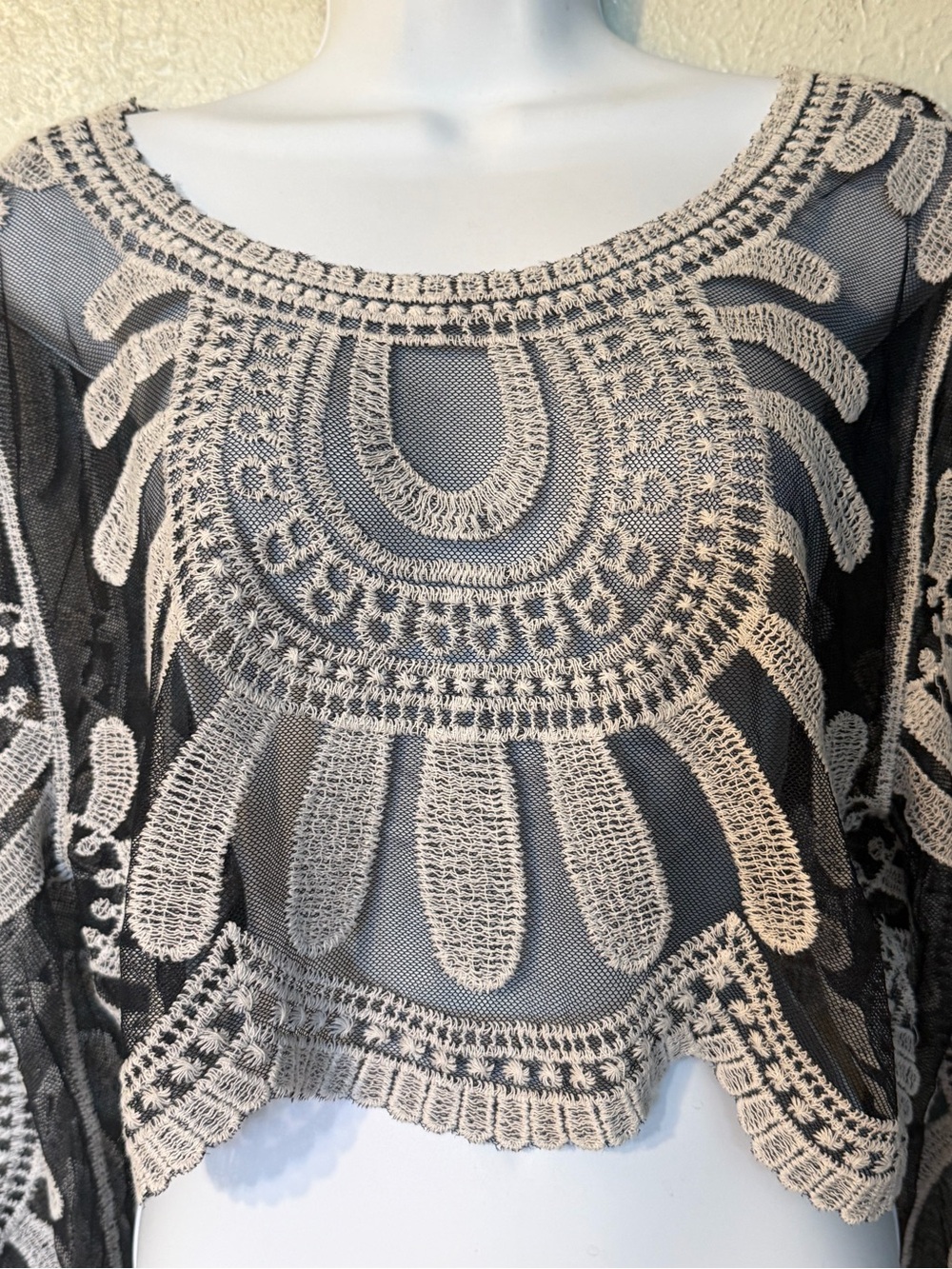 Bohemian Sunflower Crochet Lace Sheer Mesh Crop Top - Black & Natural Cream Sz M - Picture 6 of 11